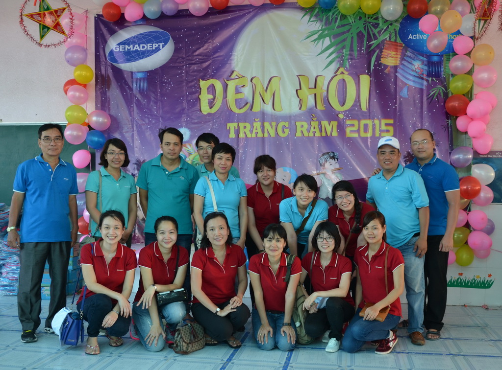 Gemadept vui Tết trung thu với trẻ em nghèo